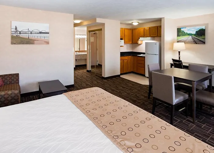 Hotel Western Airport