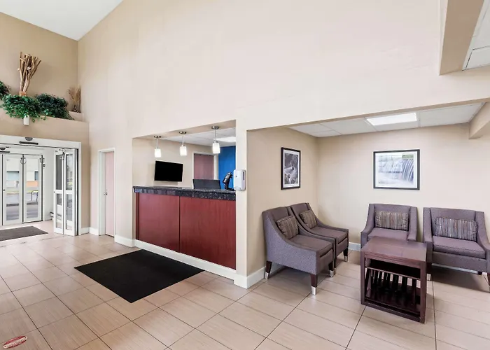 Western Airport 3*