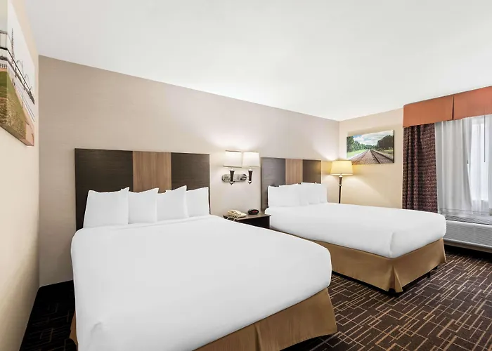 Hotel Western Airport 3*