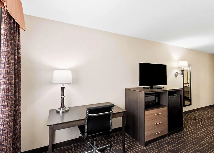 Western Airport 3* Moline