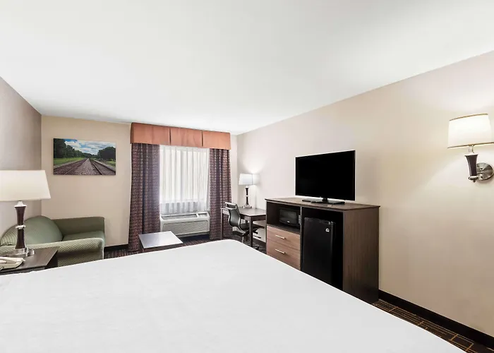 Western Airport 3*