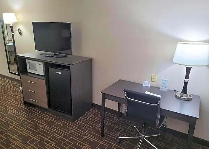 Western Airport 3* Moline