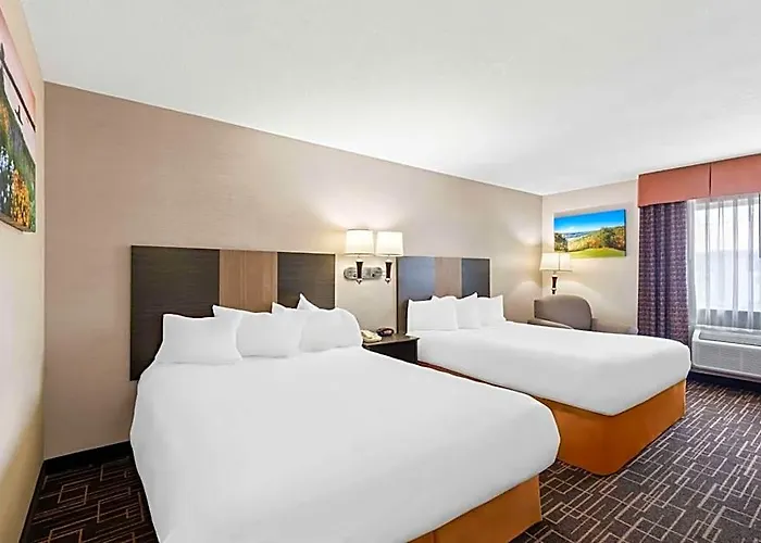 Western Airport 3*