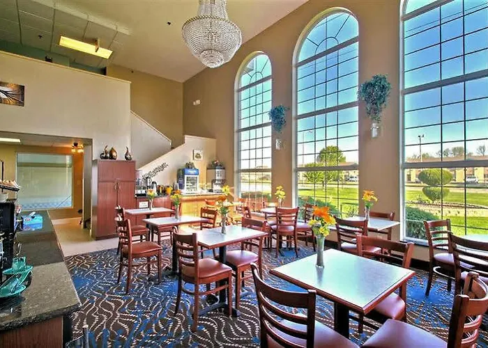 Hotel Western Airport 3*