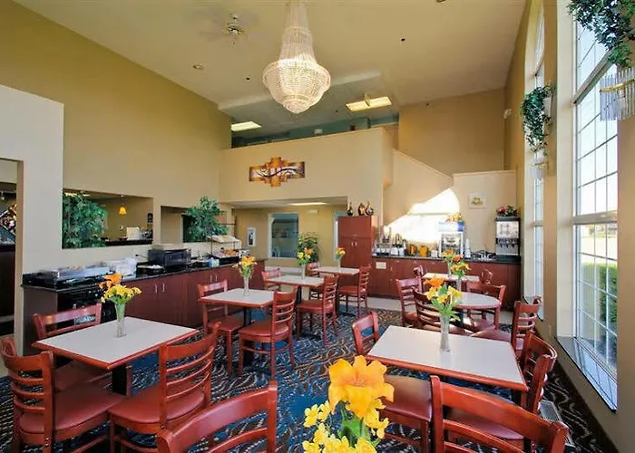Western Airport Hotel 3*